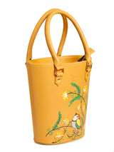Bucketo garden Art Handbag