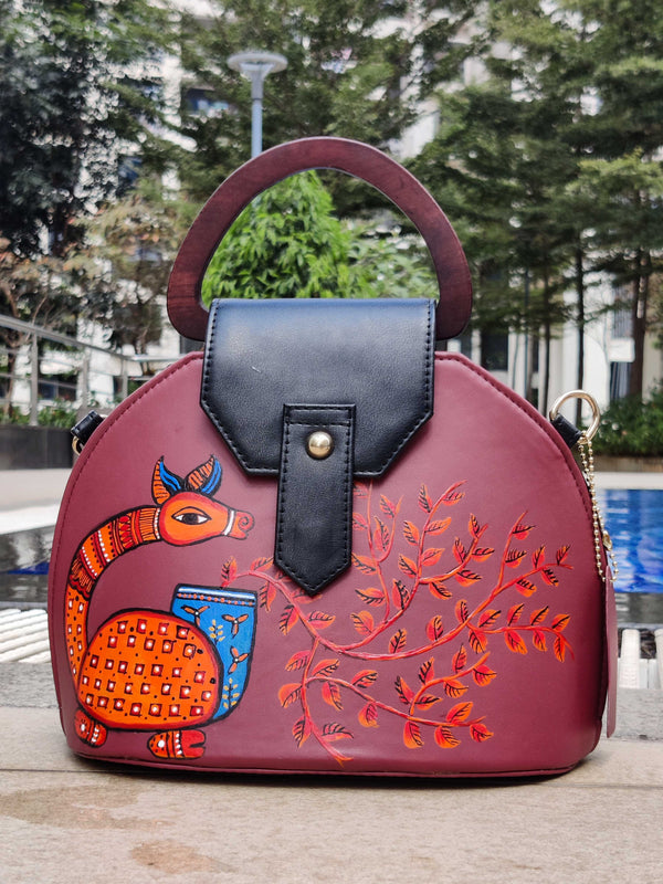 Fancy HPSB Pattern Hand Painted Leather Bag at Rs 1426.14/piece in Howrah |  ID: 22130831297